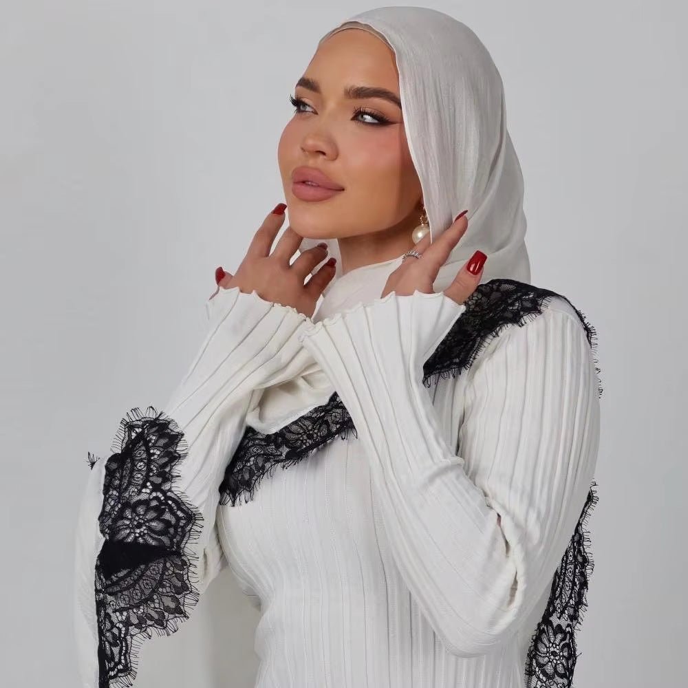 Lace Trim Rayon Hijab Scarf(MH211) La Vie Bien Lace Trim Rayon Hijab Scarf(MH211)
