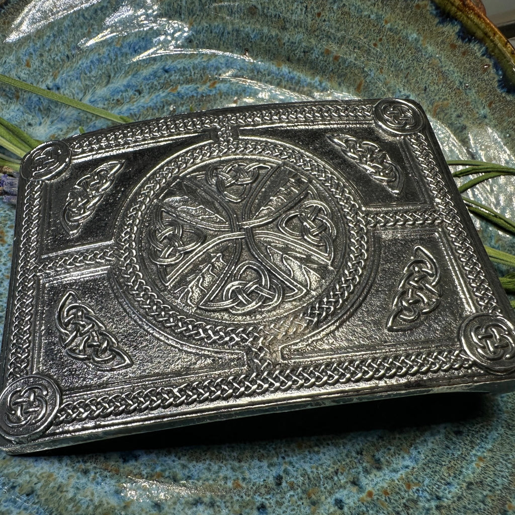Laird Celtic Kilt Belt Buckle - Handmade in Scotland Belt Buckle La Vie Bien Laird Celtic Kilt Belt Buckle - Handmade in Scotland