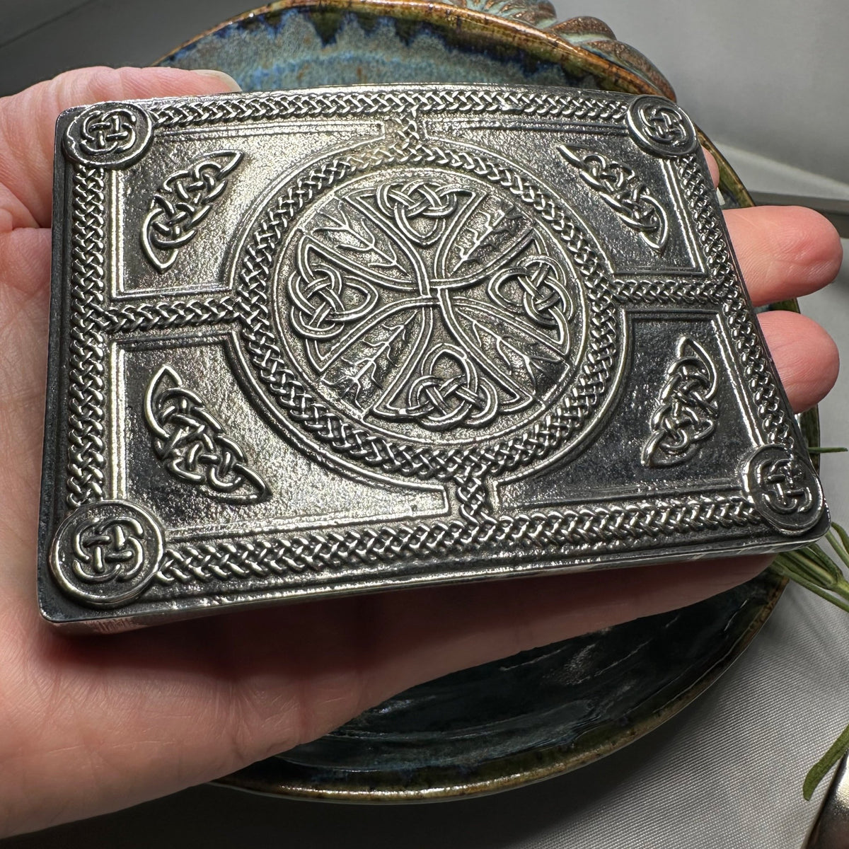 Laird Celtic Kilt Belt Buckle - Handmade in Scotland Belt Buckle La Vie Bien Laird Celtic Kilt Belt Buckle - Handmade in Scotland