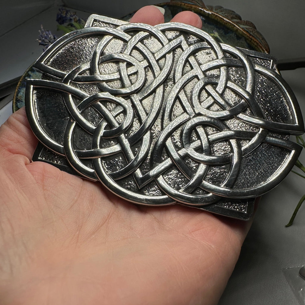 Large Celtic Kilt Belt Buckle - Handmade in Scotland Belt Buckle La Vie Bien Large Celtic Kilt Belt Buckle - Handmade in Scotland