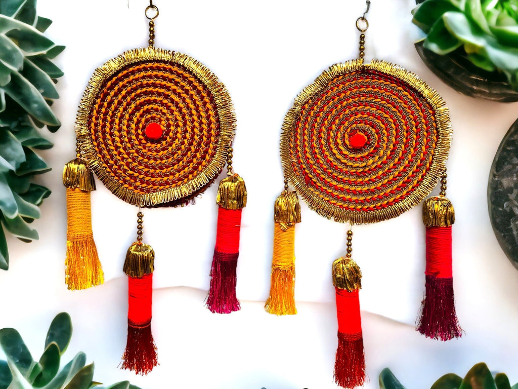 Laris with Tassels, Set of 2 Festive Decor La Vie Bien Laris with Tassels, Set of 2