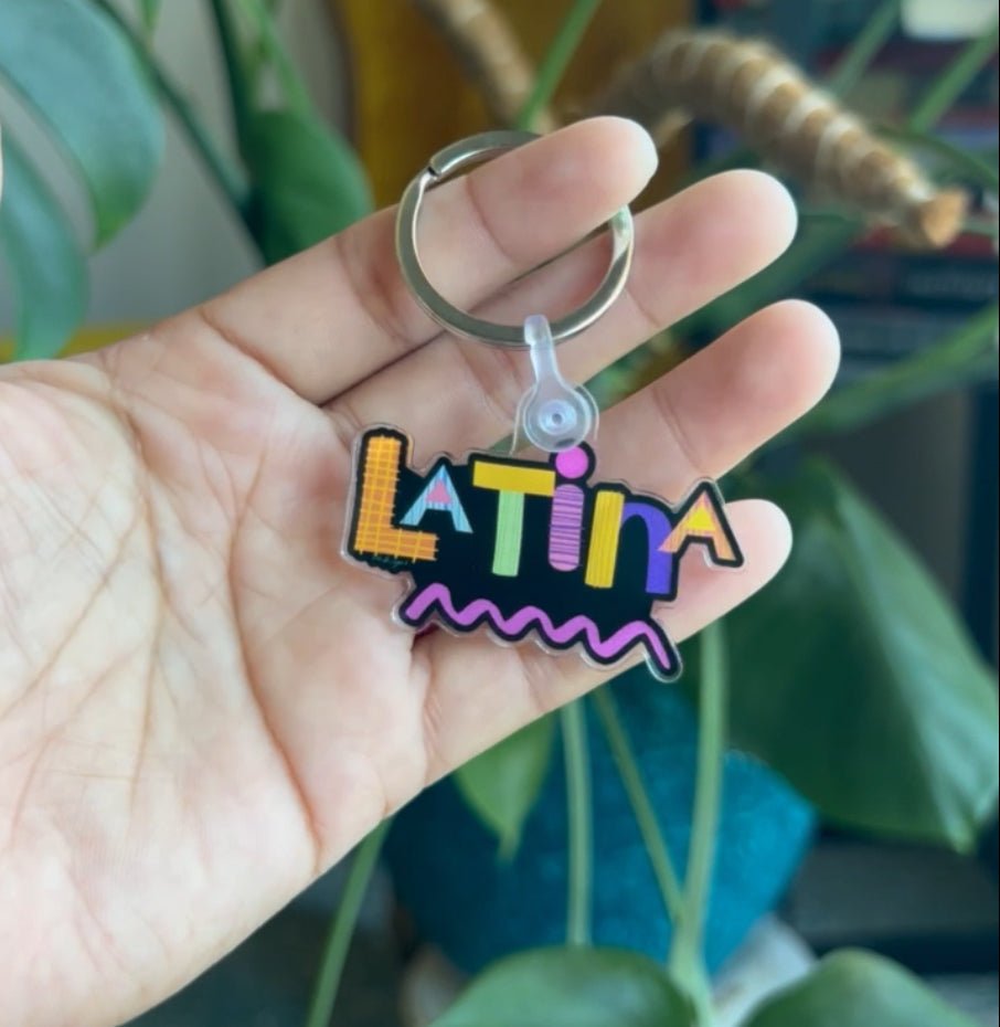 Latina keychain keychain La Vie Bien Latina keychain
