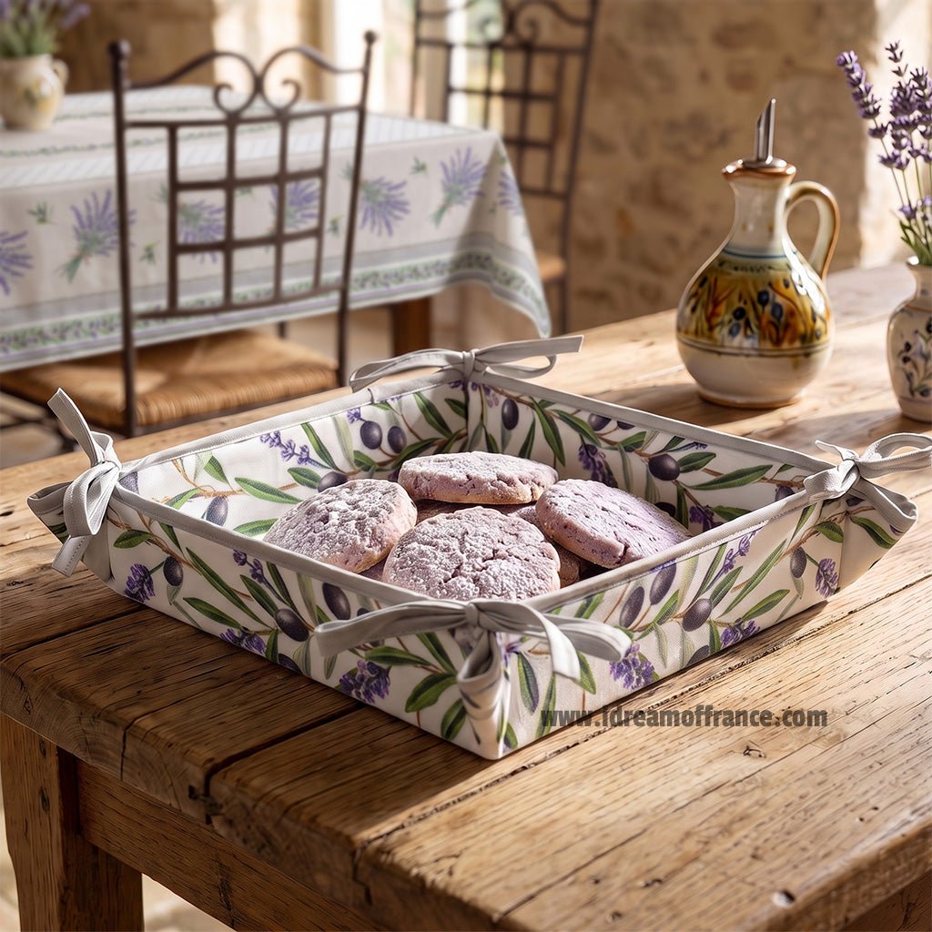 Lauris Coated Cotton French Bread Basket by Tissus Toselli Bread basket La Vie Bien Lauris Coated Cotton French Bread Basket by Tissus Toselli