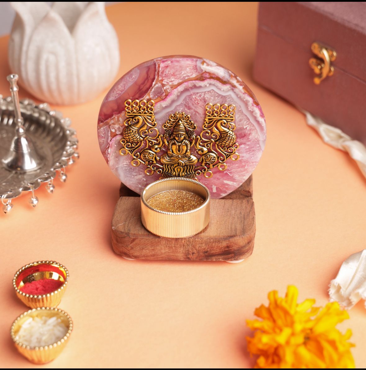 Laxmi on Agate T-light Holder in Velvet Gift Box - Premium Gift for Housewarming/ Hostess Gift La Vie Bien Laxmi on Agate T-light Holder in Velvet Gift Box - Premium Gift for Housewarming/ Hostess Gift