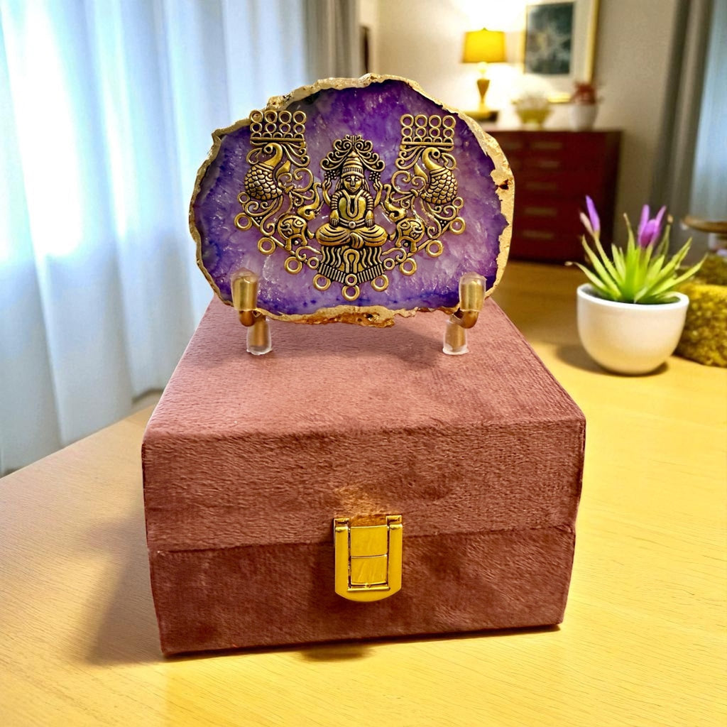 Laxmi on Natural Agate Stone with Stand & Suede Gift Box - Premium Gift for Any Occasion La Vie Bien Laxmi on Natural Agate Stone with Stand & Suede Gift Box - Premium Gift for Any Occasion