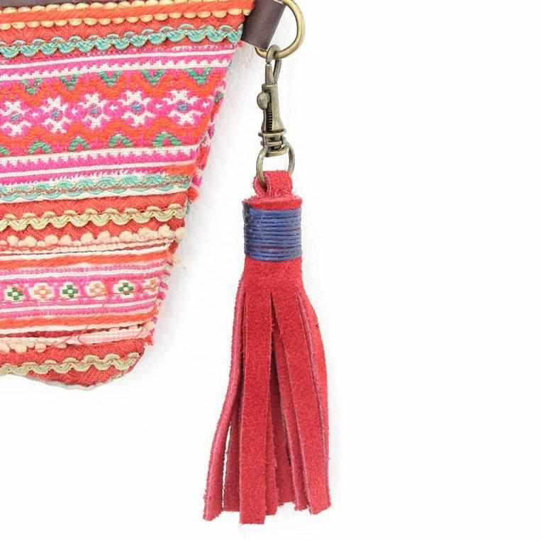 Leather Tassel Zipper Pull | Unisex Handmade Keychain in Minimal Boho Style | Thailand Zipper Pulls La Vie Bien Leather Tassel Zipper Pull | Unisex Handmade Keychain in Minimal Boho Style | Thailand