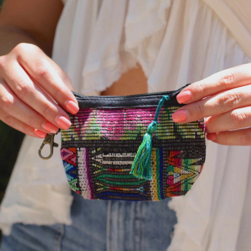 Leti Upcycled Huipil Coin Purse - Guatemala Bags La Vie Bien Leti Upcycled Huipil Coin Purse - Guatemala