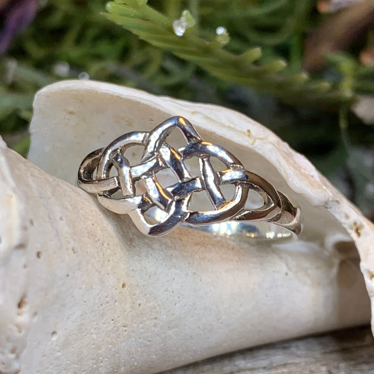 Lilou Celtic Knot Ring in Sterling Silver Ring La Vie Bien Lilou Celtic Knot Ring in Sterling Silver