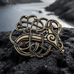 Lindholm Hoeje Celtic Viking Brooch - Bronze Historical Reproduction Pin Brooch La Vie Bien Lindholm Hoeje Celtic Viking Brooch - Bronze Historical Reproduction Pin