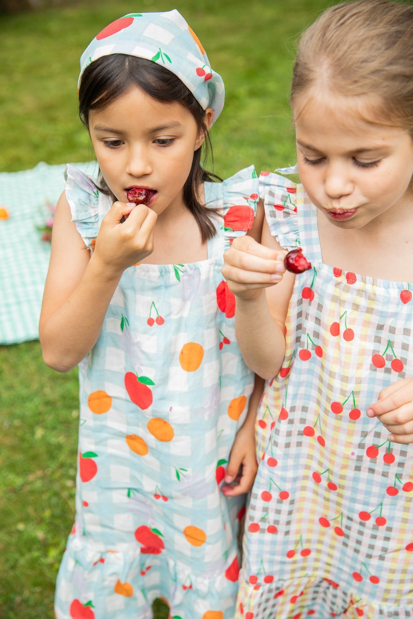 Linen Picnic Kid Ruffle Dress Dresses La Vie Bien Linen Picnic Kid Ruffle Dress