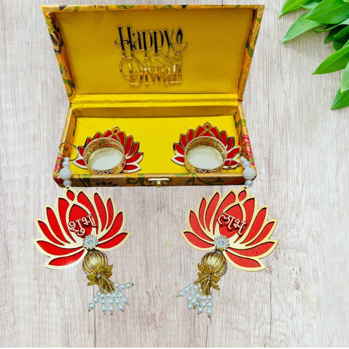 Lotus Theme Shubh Labh & Diya Combo La Vie Bien Lotus Theme Shubh Labh & Diya Combo