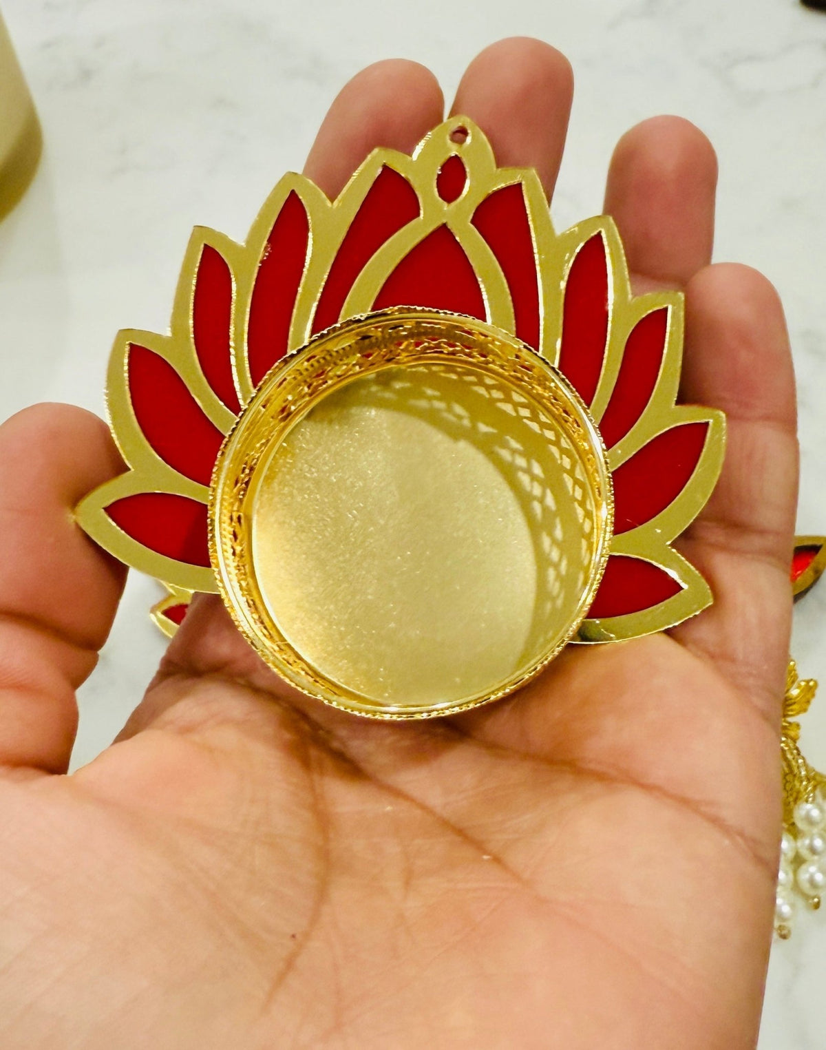 Lotus Theme Shubh Labh & Diya Combo La Vie Bien Lotus Theme Shubh Labh & Diya Combo