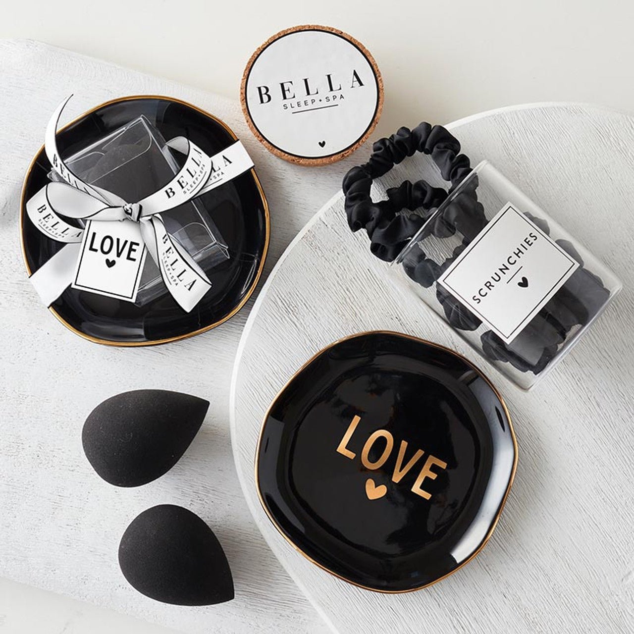 Love Black Ceramic Tray with Makeup Sponge Gift Set | Cosmetic Giftable Beauty Tools Set Makeup Sponge La Vie Bien Love Black Ceramic Tray with Makeup Sponge Gift Set | Cosmetic Giftable Beauty Tools Set