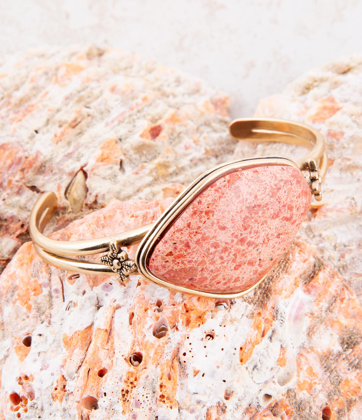 Lucent Orange Sponge Coral Cuff Golden Bracelet Bracelets La Vie Bien Lucent Orange Sponge Coral Cuff Golden Bracelet