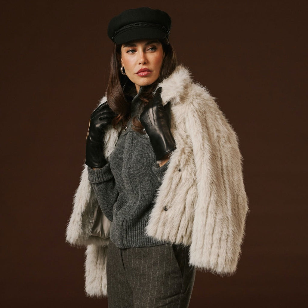 Luciana (black) - Extended women’s Italian lambskin leather gloves with rabbit fur lining winter gloves La Vie Bien Luciana (black) - Extended women’s Italian lambskin leather gloves with rabbit fur lining