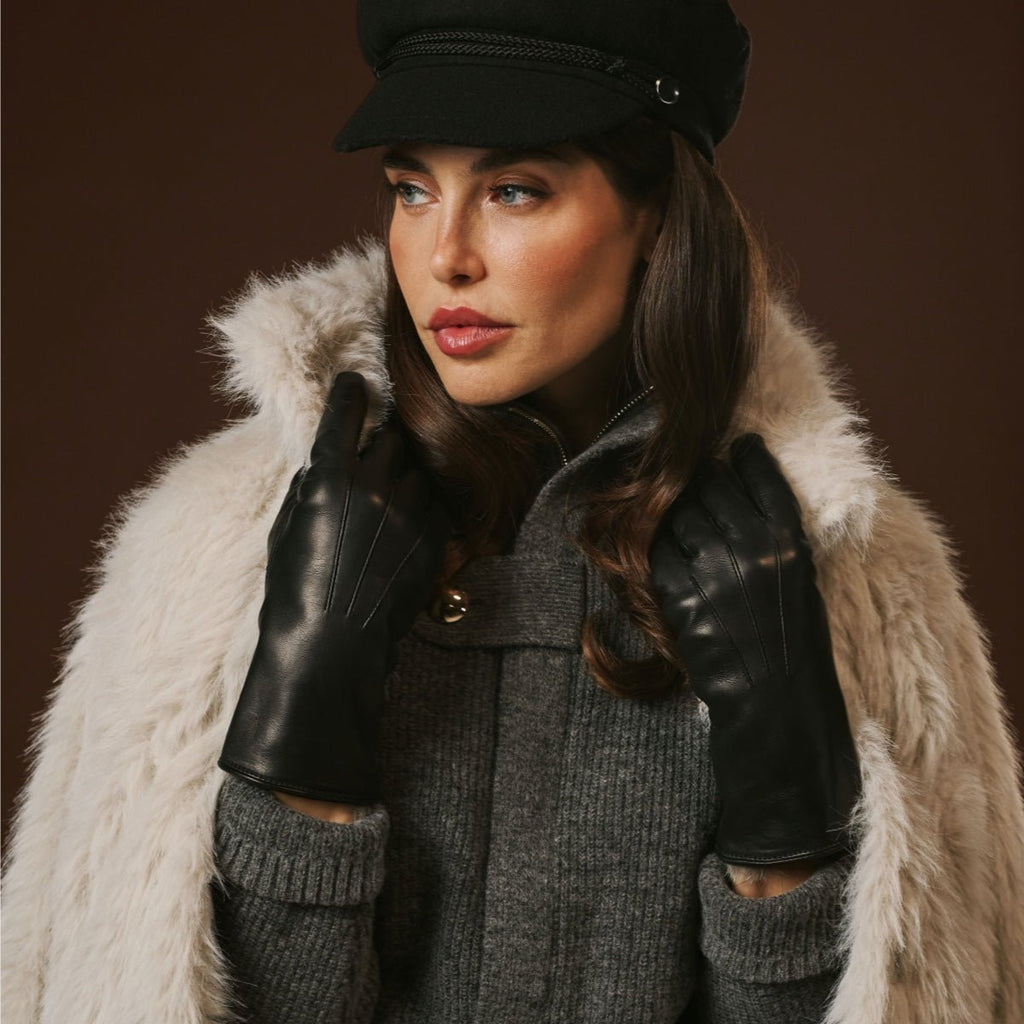 Luciana (black) - Extended women’s Italian lambskin leather gloves with rabbit fur lining winter gloves La Vie Bien Luciana (black) - Extended women’s Italian lambskin leather gloves with rabbit fur lining