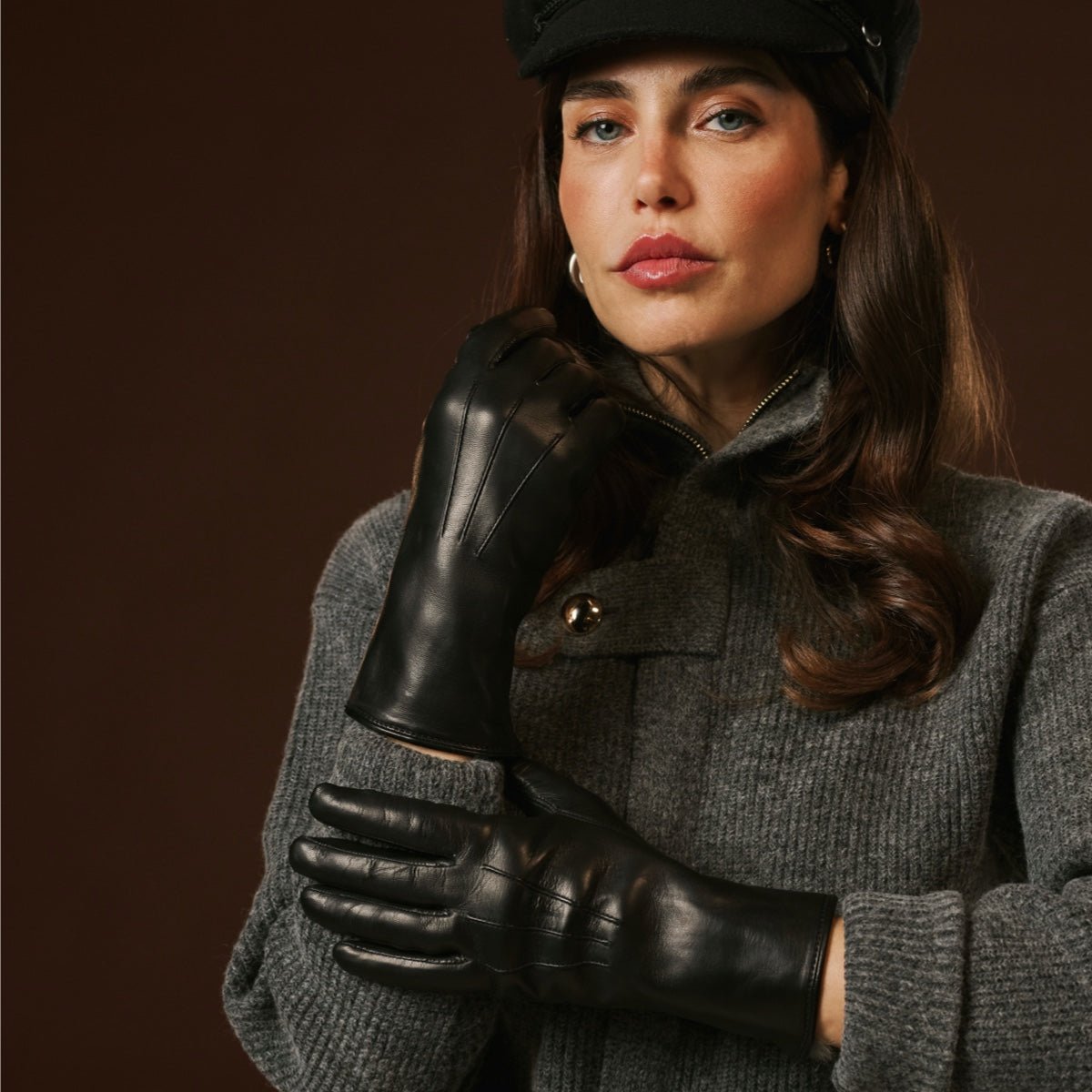 Luciana (black) - Extended women’s Italian lambskin leather gloves with rabbit fur lining winter gloves La Vie Bien Luciana (black) - Extended women’s Italian lambskin leather gloves with rabbit fur lining