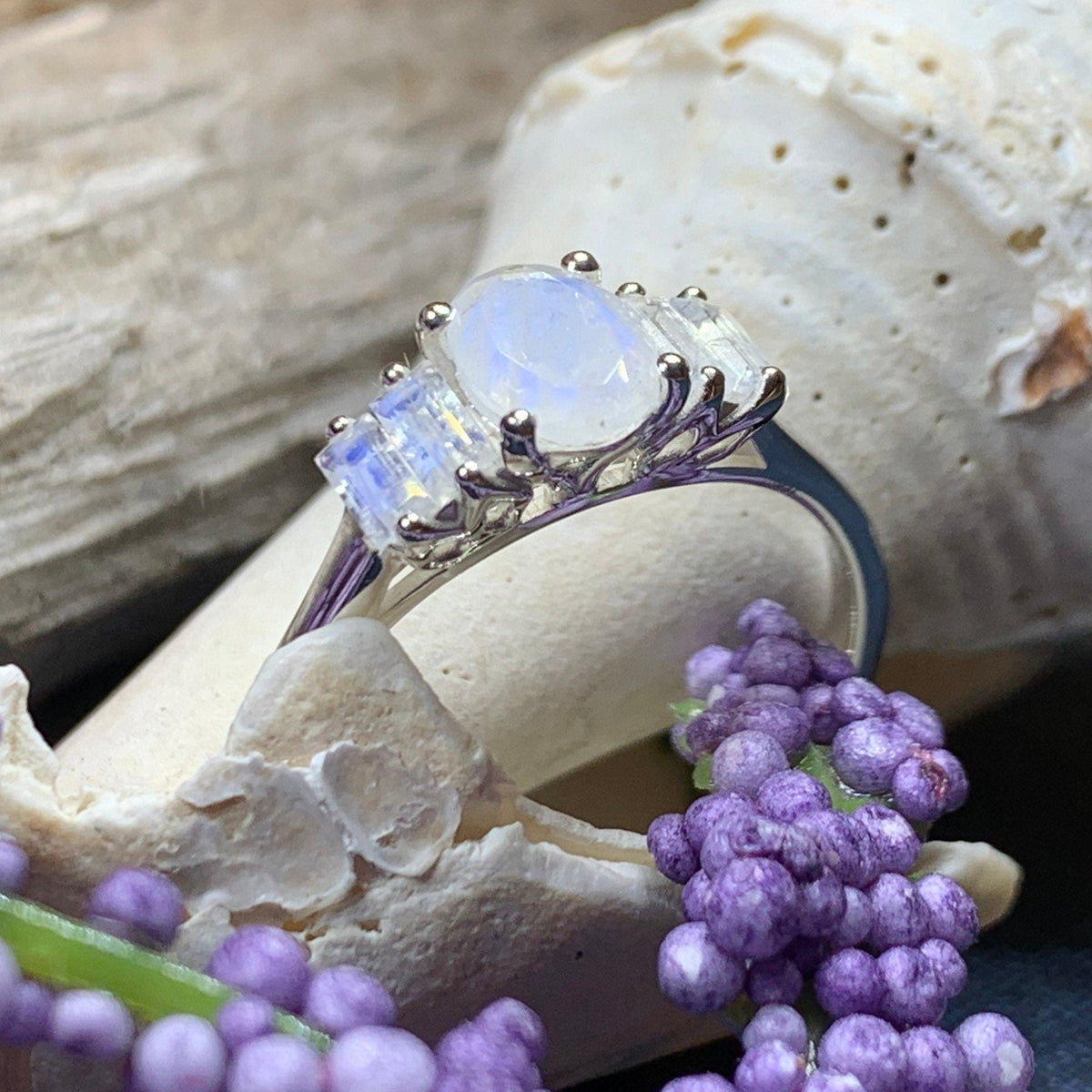 Luna Di Moonstone Ring, Ring La Vie Bien Luna Di Moonstone Ring,