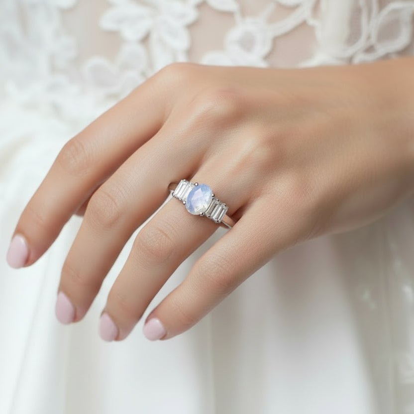 Luna Di Moonstone Ring, Ring La Vie Bien Luna Di Moonstone Ring,