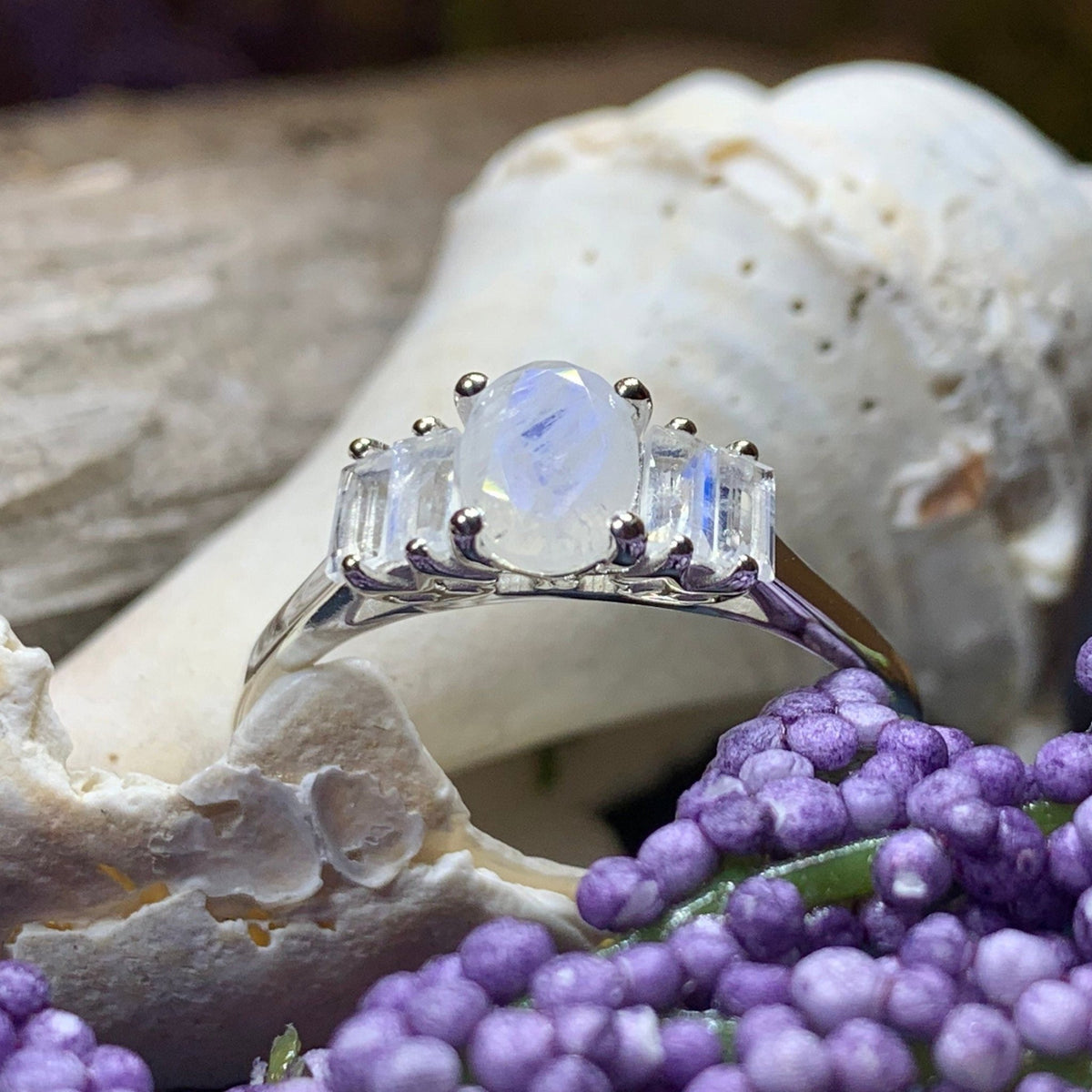 Luna Di Moonstone Ring, Ring La Vie Bien Luna Di Moonstone Ring,