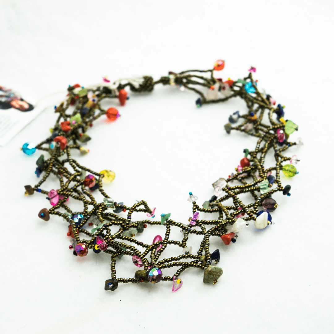 Luzy Beaded Necklace with Magnetic Closure - Guatemala Necklace La Vie Bien Luzy Beaded Necklace with Magnetic Closure - Guatemala