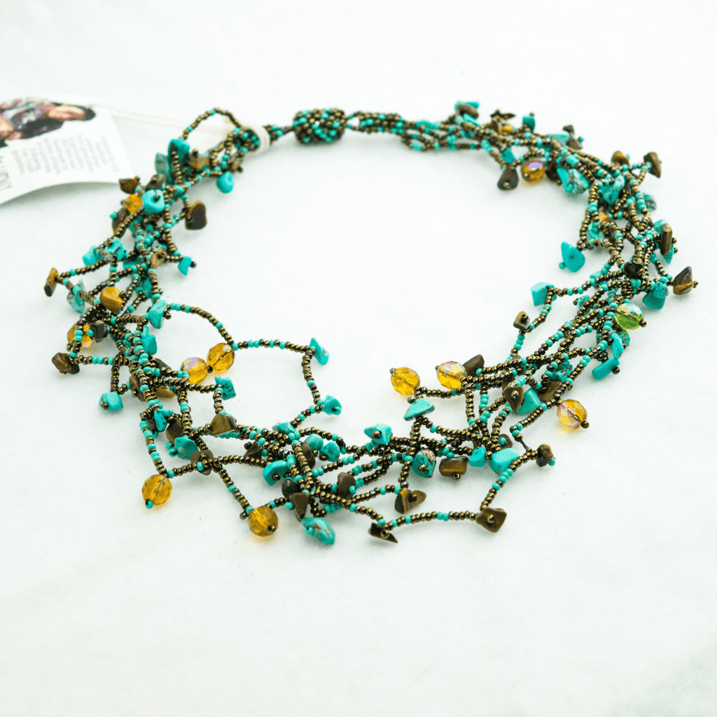 Luzy Beaded Necklace with Magnetic Closure - Guatemala Necklace La Vie Bien Luzy Beaded Necklace with Magnetic Closure - Guatemala