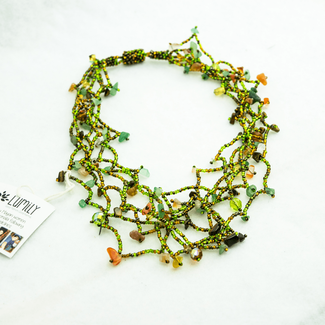 Luzy Beaded Necklace with Magnetic Closure - Guatemala Necklace La Vie Bien Luzy Beaded Necklace with Magnetic Closure - Guatemala