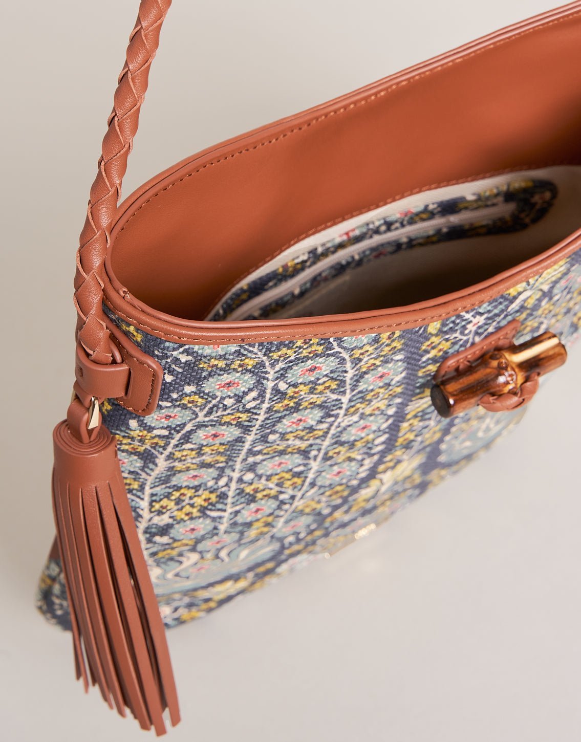 Lyla Hobo Jones Hundred Purses & Bags La Vie Bien Lyla Hobo Jones Hundred