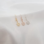 Magen David Dangle Earrings (Pair) La Vie Bien Magen David Dangle Earrings (Pair)