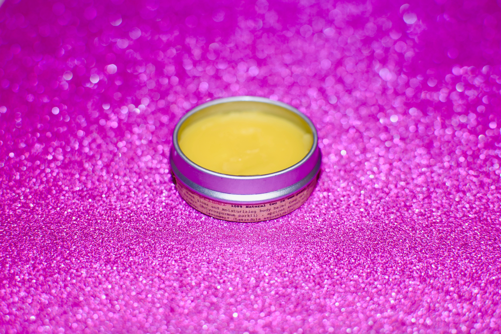 Makeup Primer // UNIVERSE-all Face + Body Balm La Vie Bien Makeup Primer // UNIVERSE-all Face + Body Balm