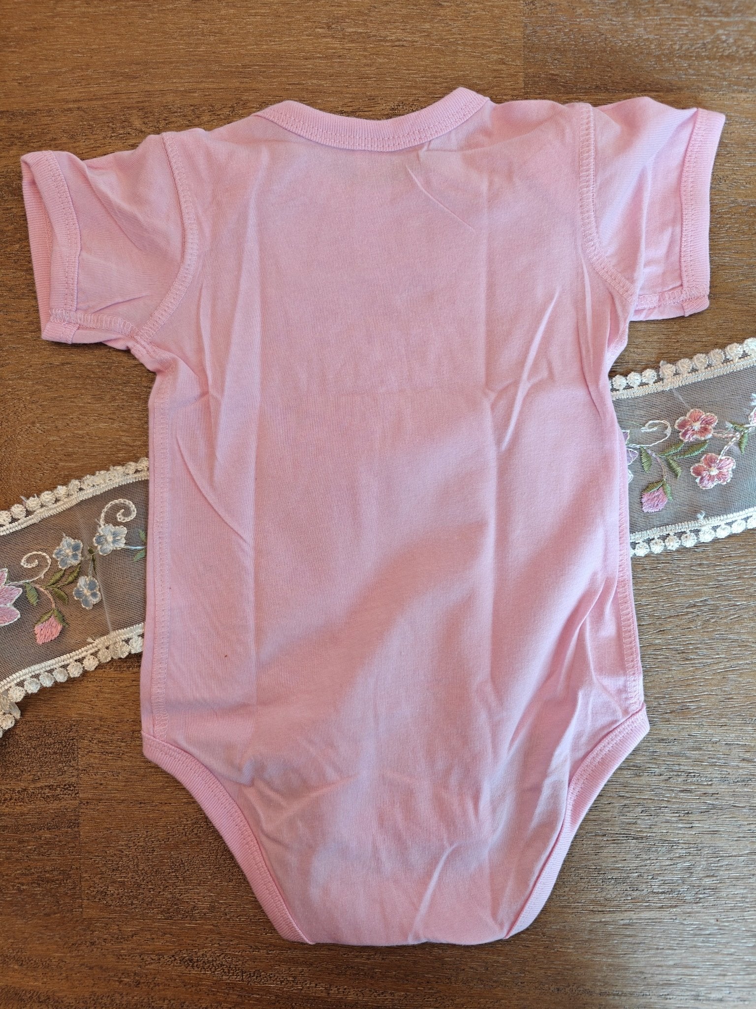 Maluch (little one) Polish embroidered Baby jersey bodysuit, baby shower gift idea Baby bodysuit La Vie Bien Maluch (little one) Polish embroidered Baby jersey bodysuit, baby shower gift idea