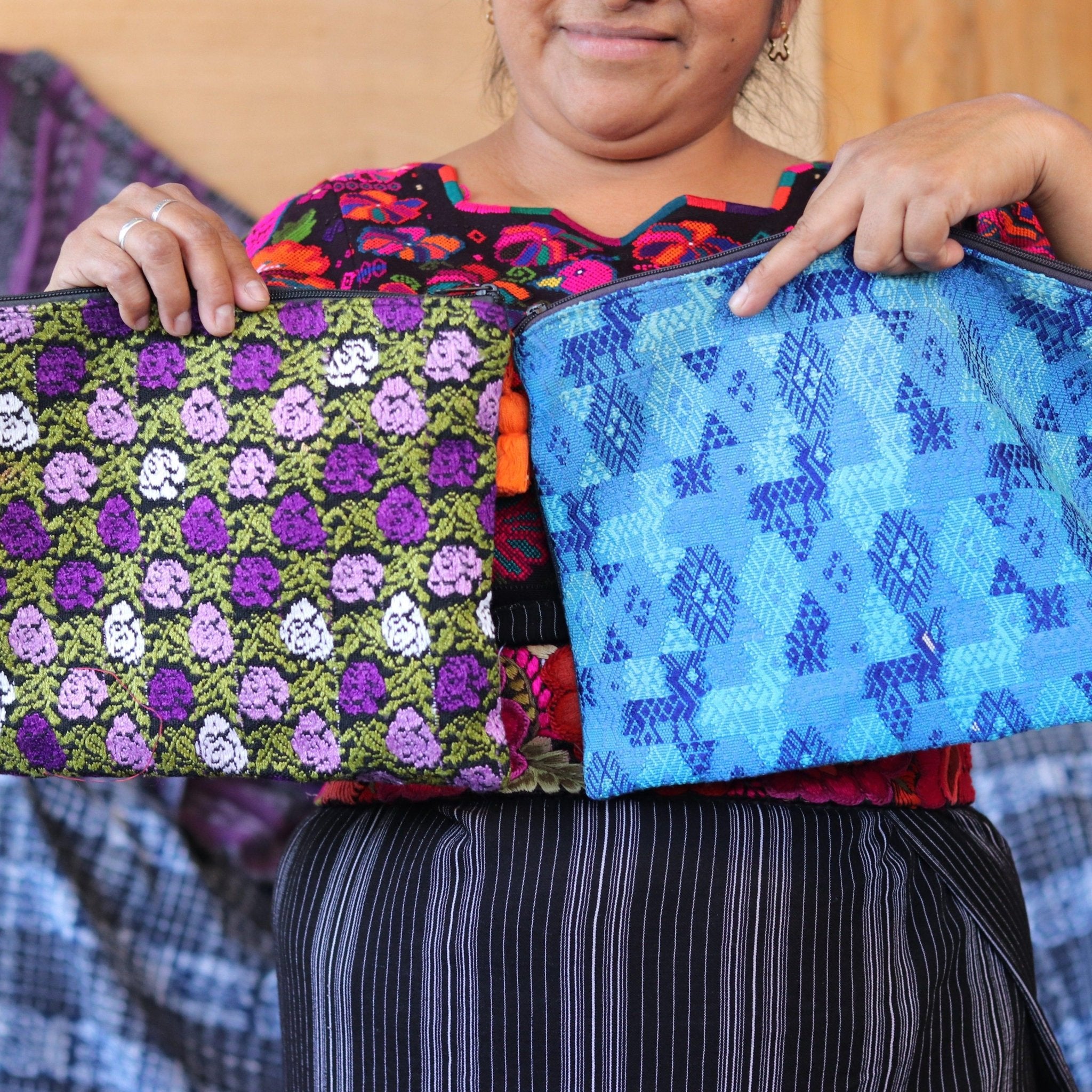 Maya Up - cycled Huipil Cosmetic One - of - a - Kind Bag (2XL) - Guatemala Bags La Vie Bien Maya Up - cycled Huipil Cosmetic One - of - a - Kind Bag (2XL) - Guatemala