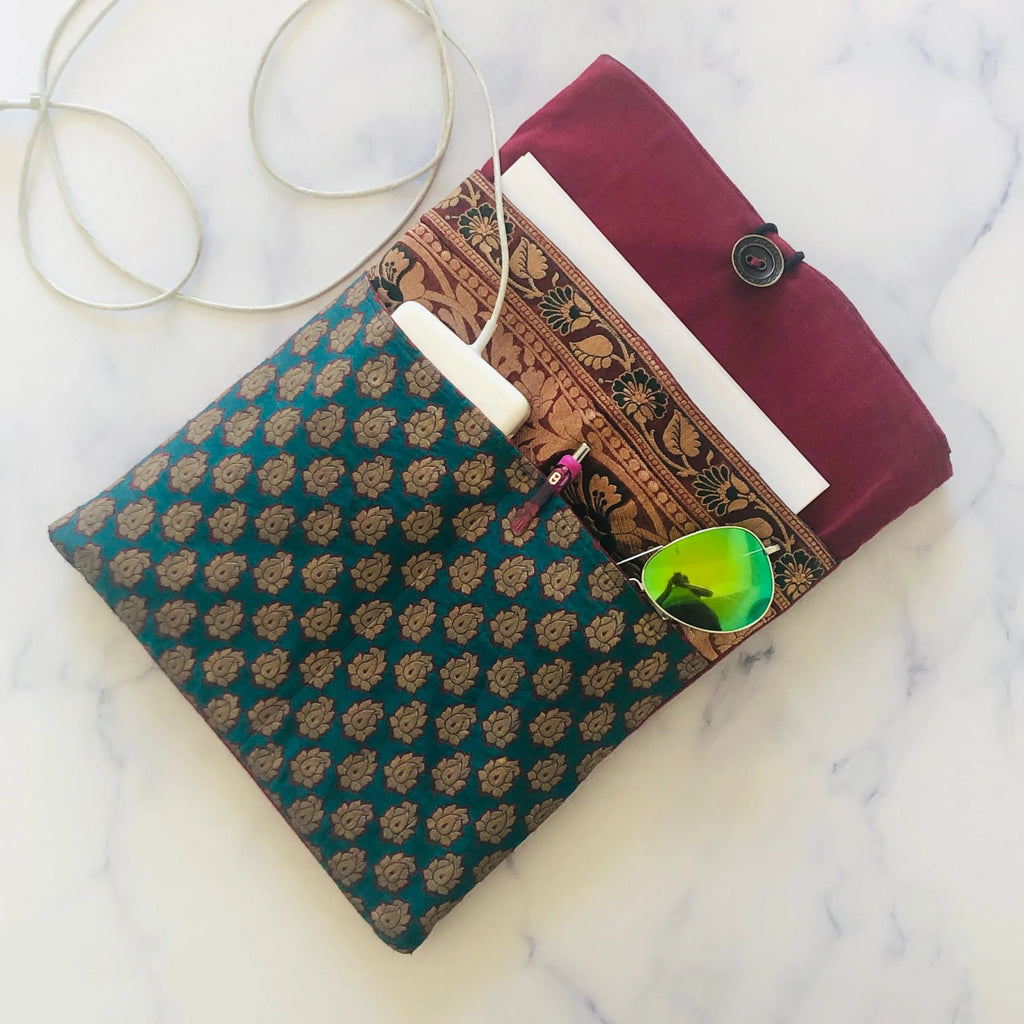 Teal Device Saree Sleeve