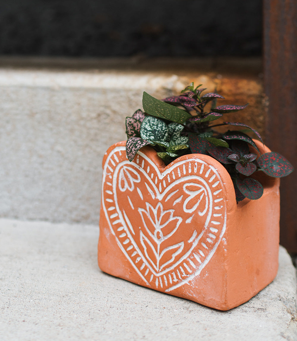 Vasanta Heart Planter - Terracotta