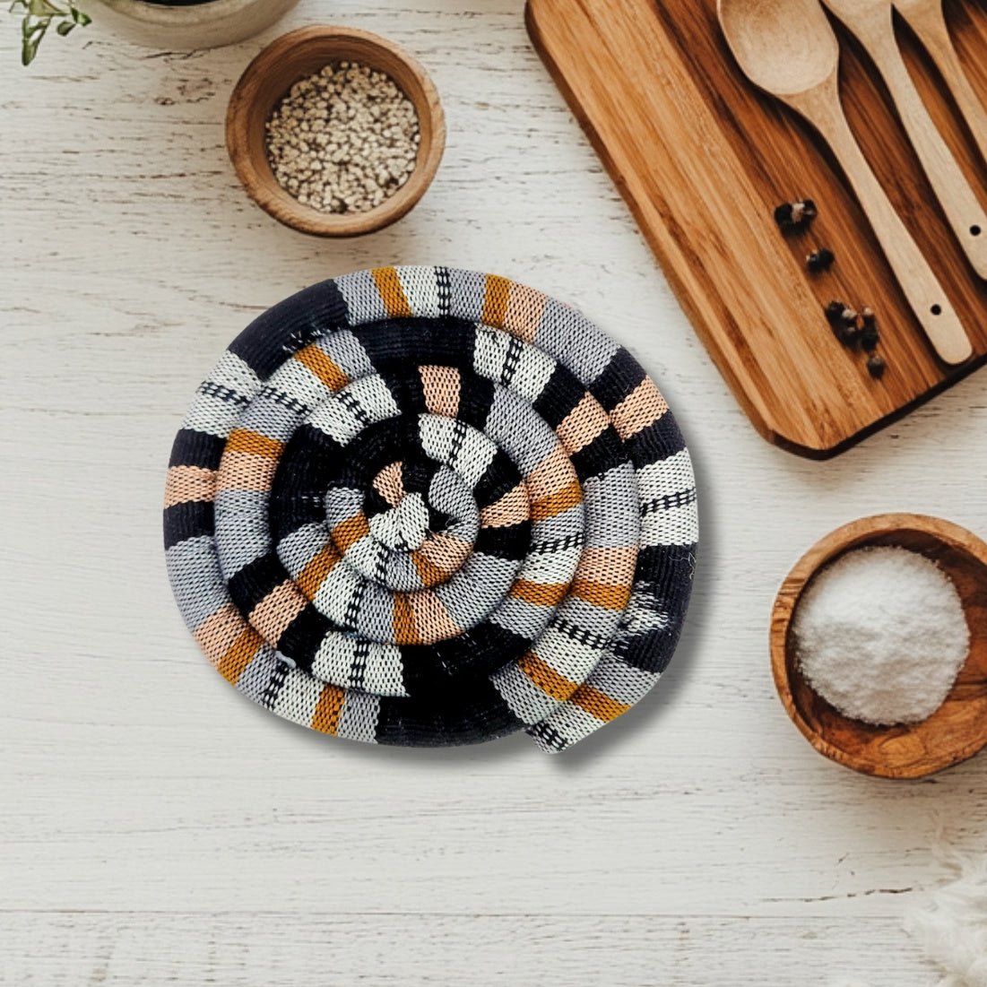 Medium Spiral Spiced Trivet Kitchen-Linens La Vie Bien Medium Spiral Spiced Trivet