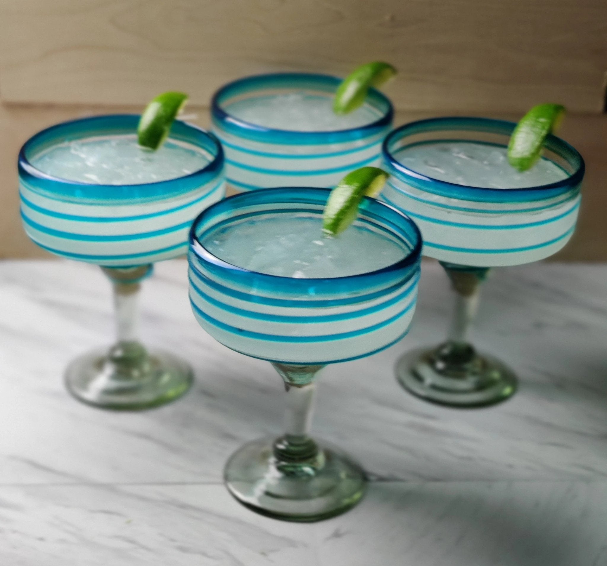 Mexican Hand Blown Glass – Set of 4 Hand Blown Margarita Glasses (16 oz) with Aqua Spiral Design by Dos Sueños