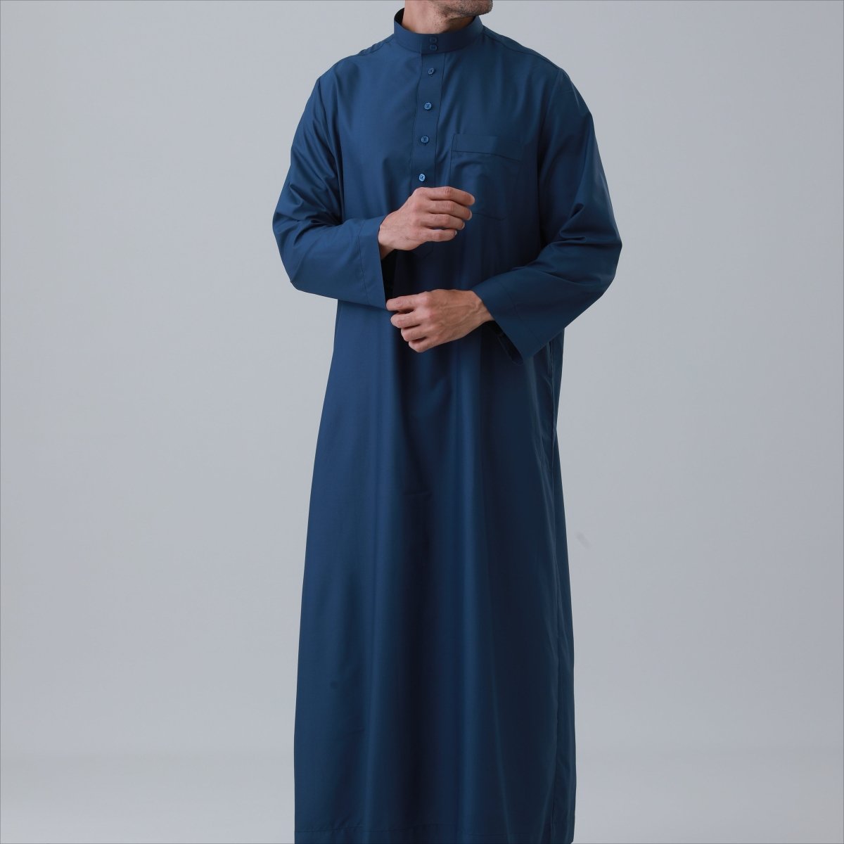 Men's Solid Color Thobe with Button Placket (MT036) La Vie Bien Men's Solid Color Thobe with Button Placket (MT036)