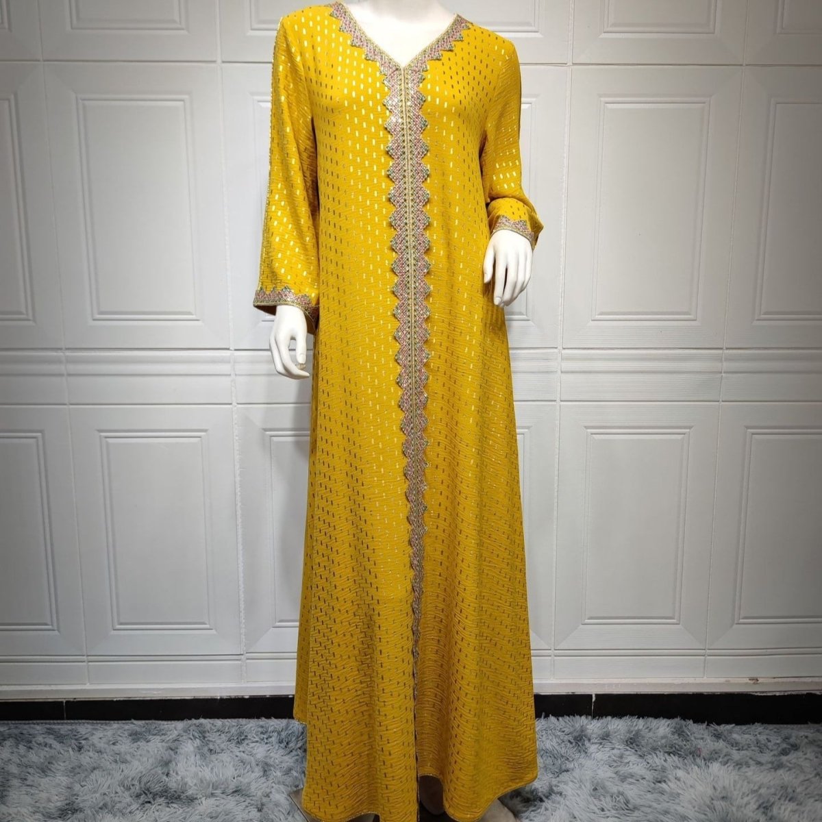Metallic Embroidered Lace Trim Abaya (MA367) La Vie Bien Metallic Embroidered Lace Trim Abaya (MA367)