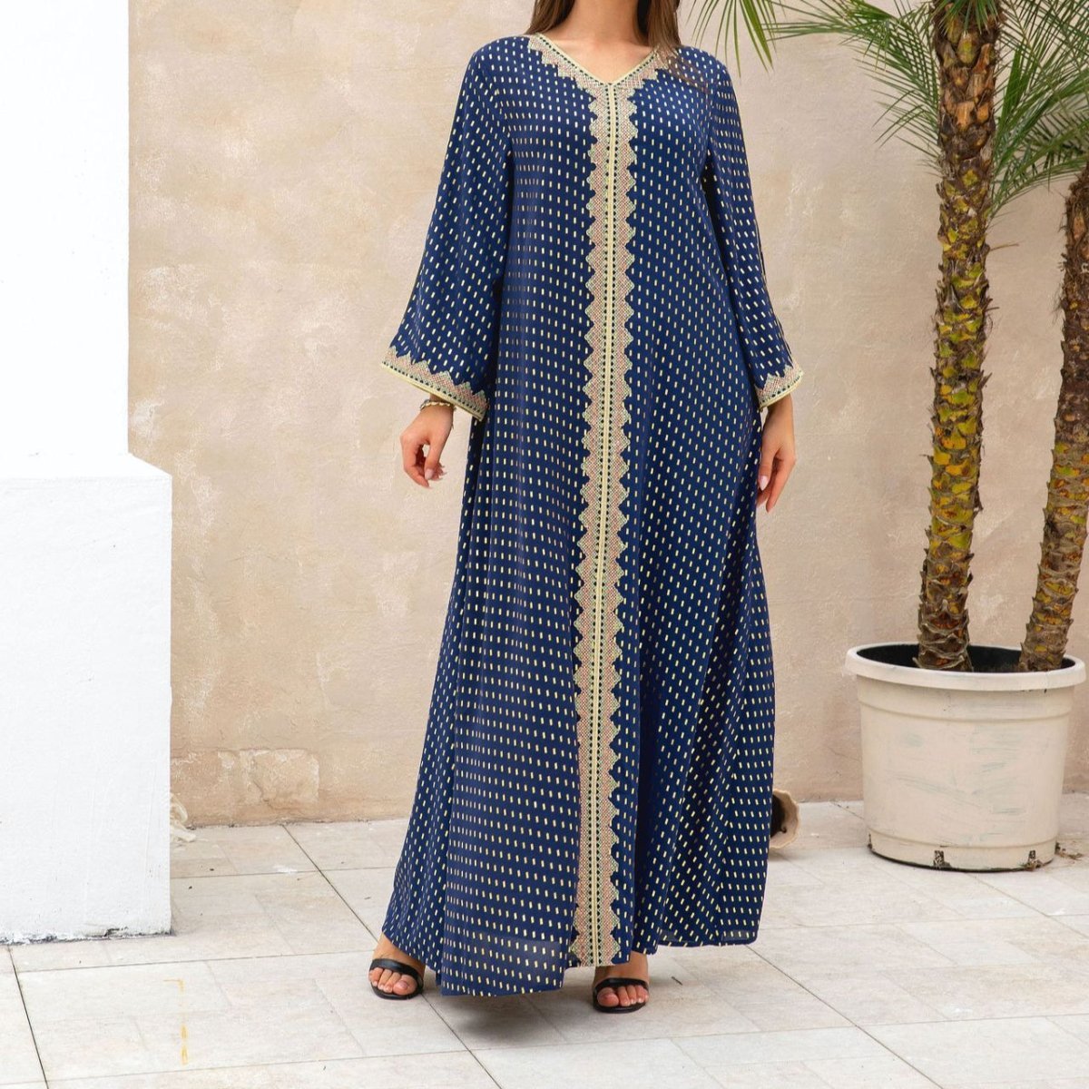 Metallic Embroidered Lace Trim Abaya (MA367) La Vie Bien Metallic Embroidered Lace Trim Abaya (MA367)