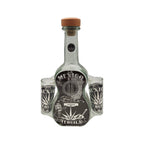 Mexican Tequila Decanter Set | Guitar Design with Shot Glasses Mexican Decanter La Vie Bien Mexican Tequila Decanter Set | Guitar Design with Shot Glasses