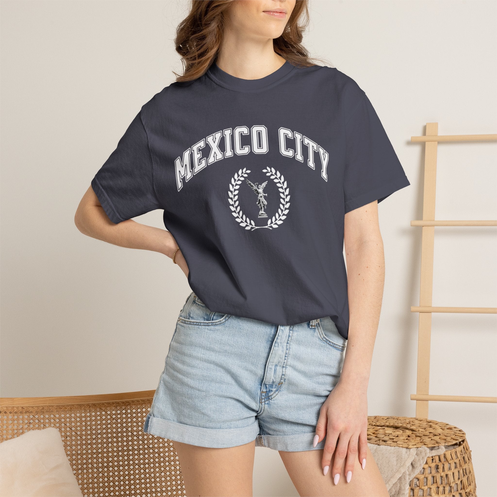 Mexico City Vintage Tee — Laurel Crest with Monumento a la Independencia Graphic T-Shirt T-Shirt La Vie Bien Mexico City Vintage Tee — Laurel Crest with Monumento a la Independencia Graphic T-Shirt