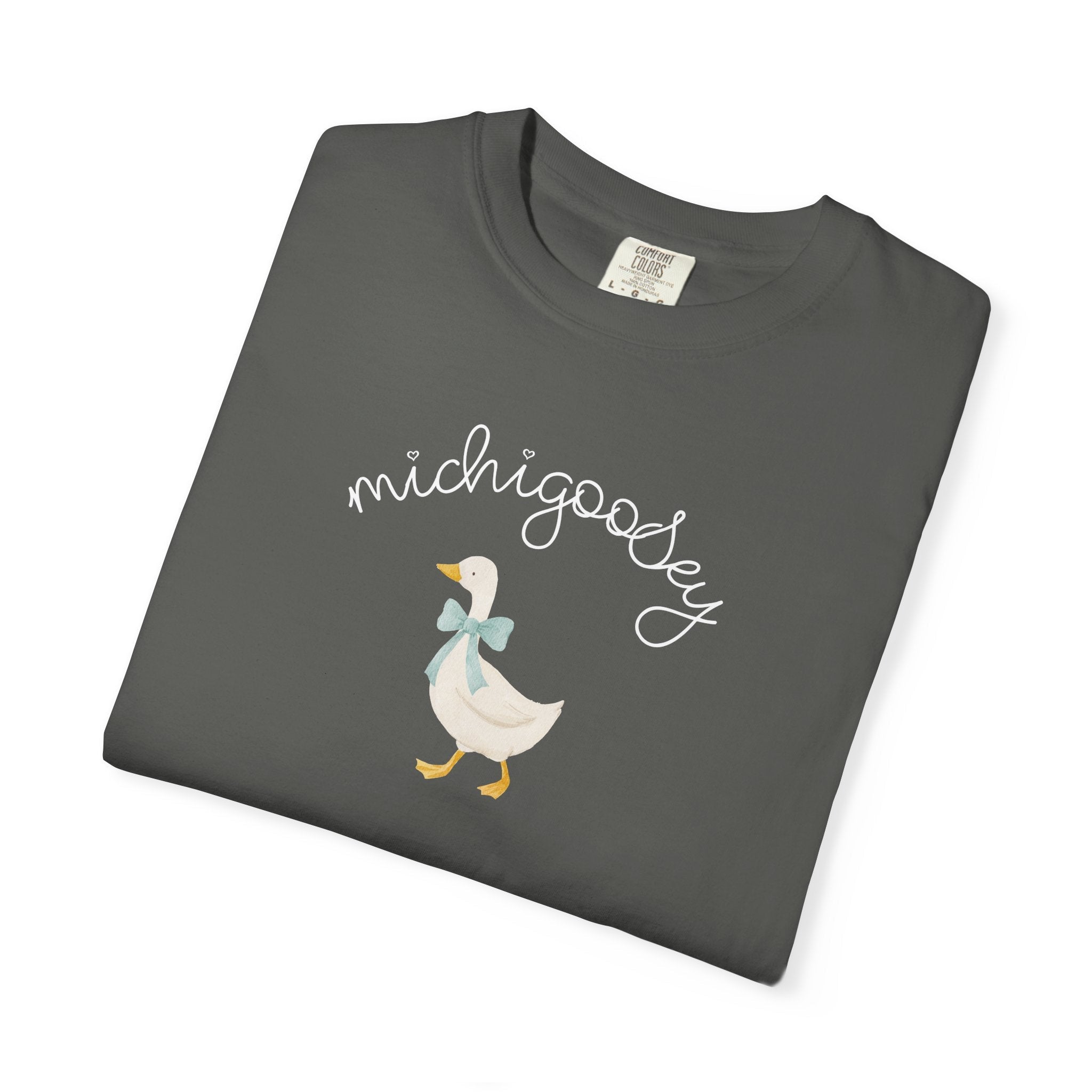 Michigoosey Silly Goose Michigan T-Shirt, cute goose with bow Michigan Gift souvenir T-Shirt La Vie Bien Michigoosey Silly Goose Michigan T-Shirt, cute goose with bow Michigan Gift souvenir