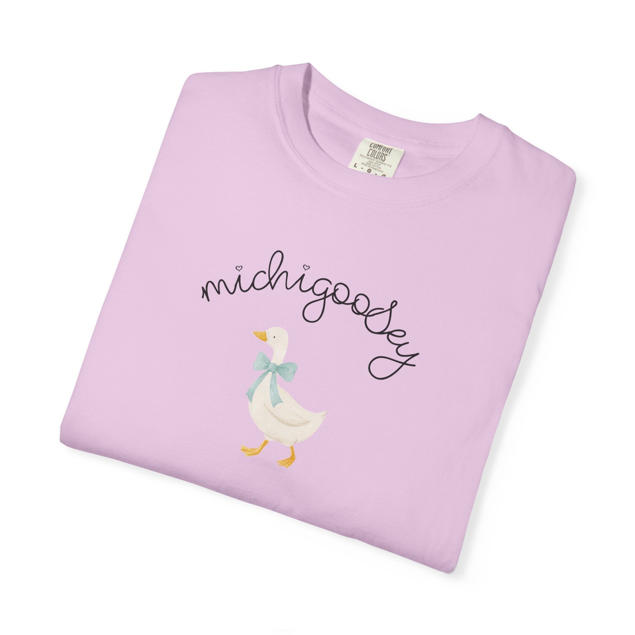 Michigoosey Silly Goose Michigan T-Shirt, cute goose with bow Michigan Gift souvenir T-Shirt La Vie Bien Michigoosey Silly Goose Michigan T-Shirt, cute goose with bow Michigan Gift souvenir