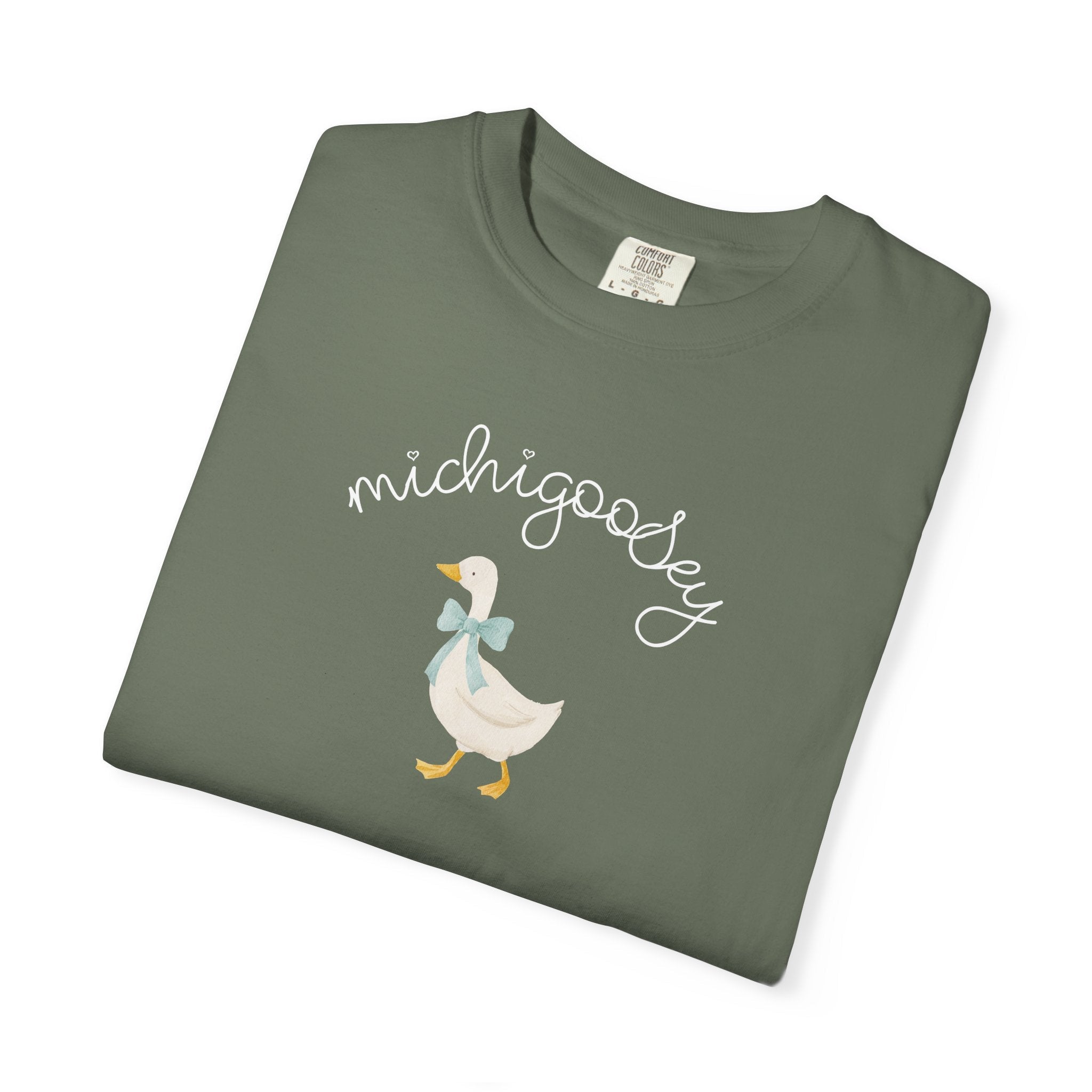 Michigoosey Silly Goose Michigan T-Shirt, cute goose with bow Michigan Gift souvenir T-Shirt La Vie Bien Michigoosey Silly Goose Michigan T-Shirt, cute goose with bow Michigan Gift souvenir