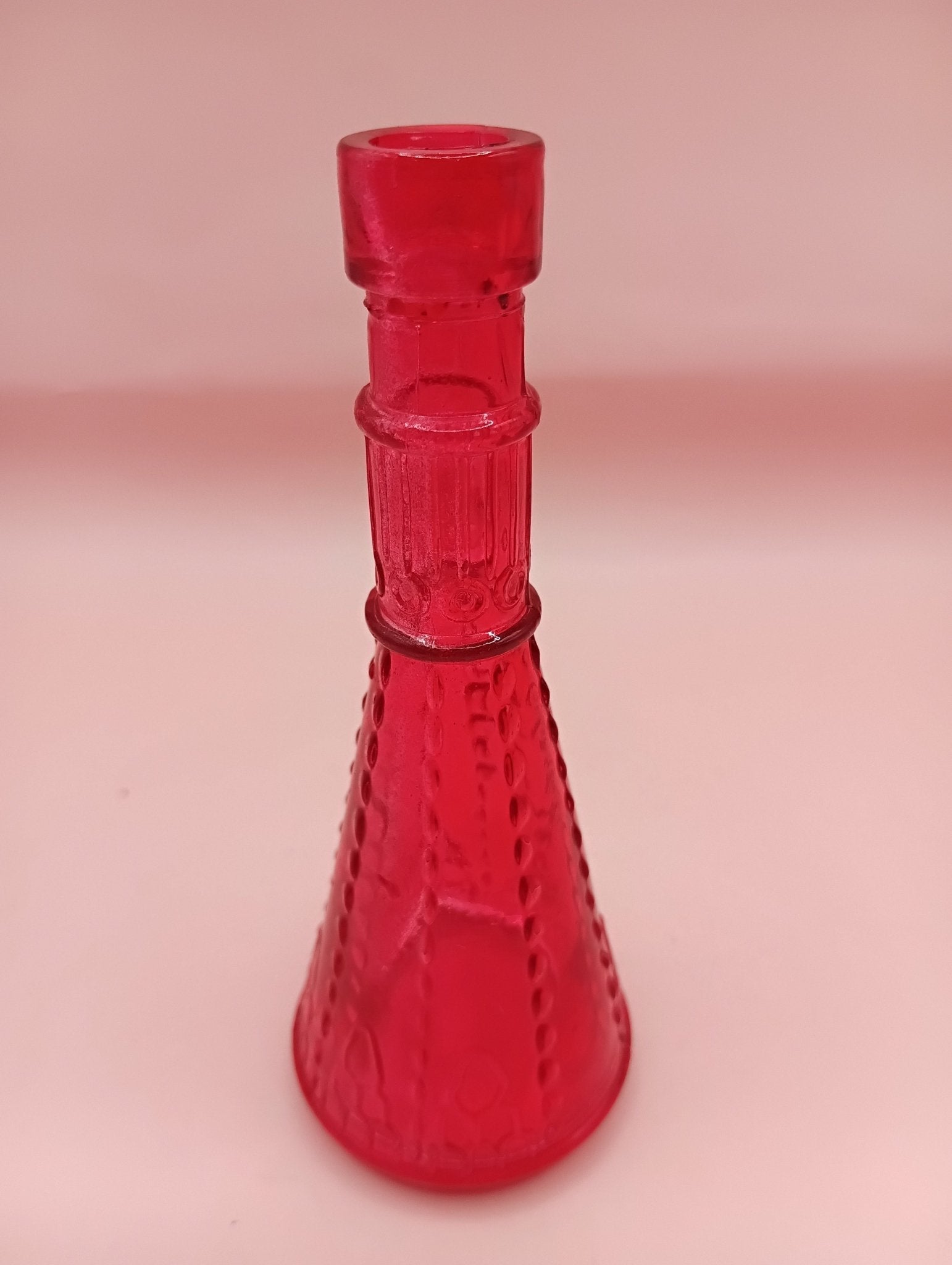 Miniature Apothecary Glass Bottle – Vintage 4.8" x 1.9" – Colored Glass Bud Vase (No Stopper Included) Accent Decor La Vie Bien Miniature Apothecary Glass Bottle – Vintage 4.8" x 1.9" – Colored Glass Bud Vase (No Stopper Included)
