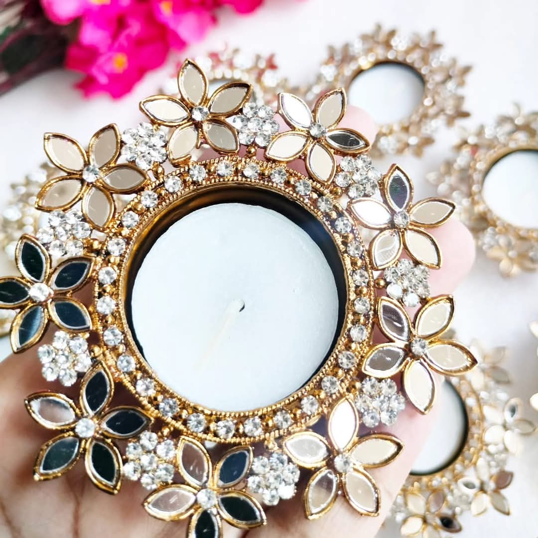 Mirror Diya - Beautiful Return Gifts for Any Occasion - Diwali Gifts La Vie Bien Mirror Diya - Beautiful Return Gifts for Any Occasion - Diwali Gifts