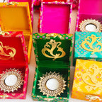 Mirror Diya with Box & Ganesha/Happy Diwali Cut Out La Vie Bien Mirror Diya with Box & Ganesha/Happy Diwali Cut Out