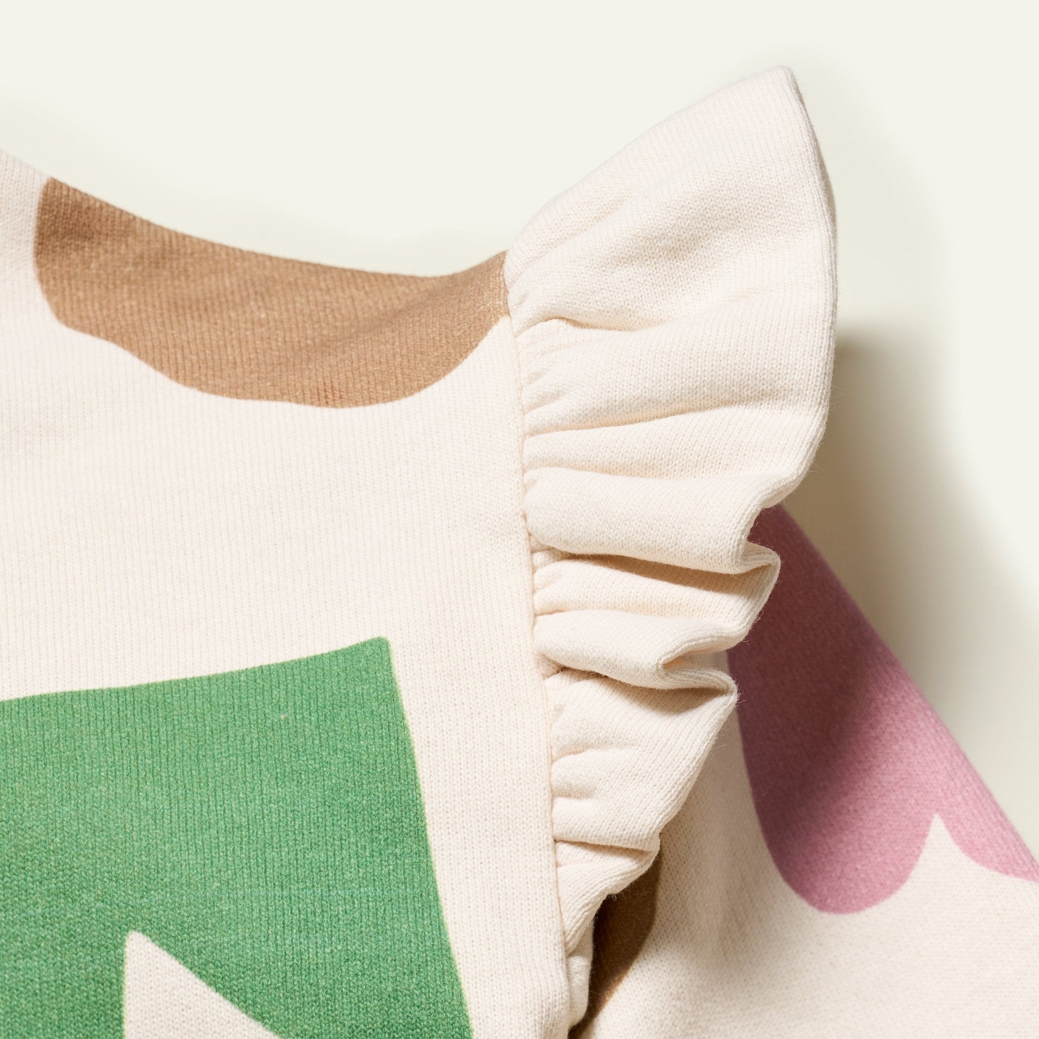Mon Coeur Ruffled Sweatshirt Sweatshirt La Vie Bien Mon Coeur Ruffled Sweatshirt