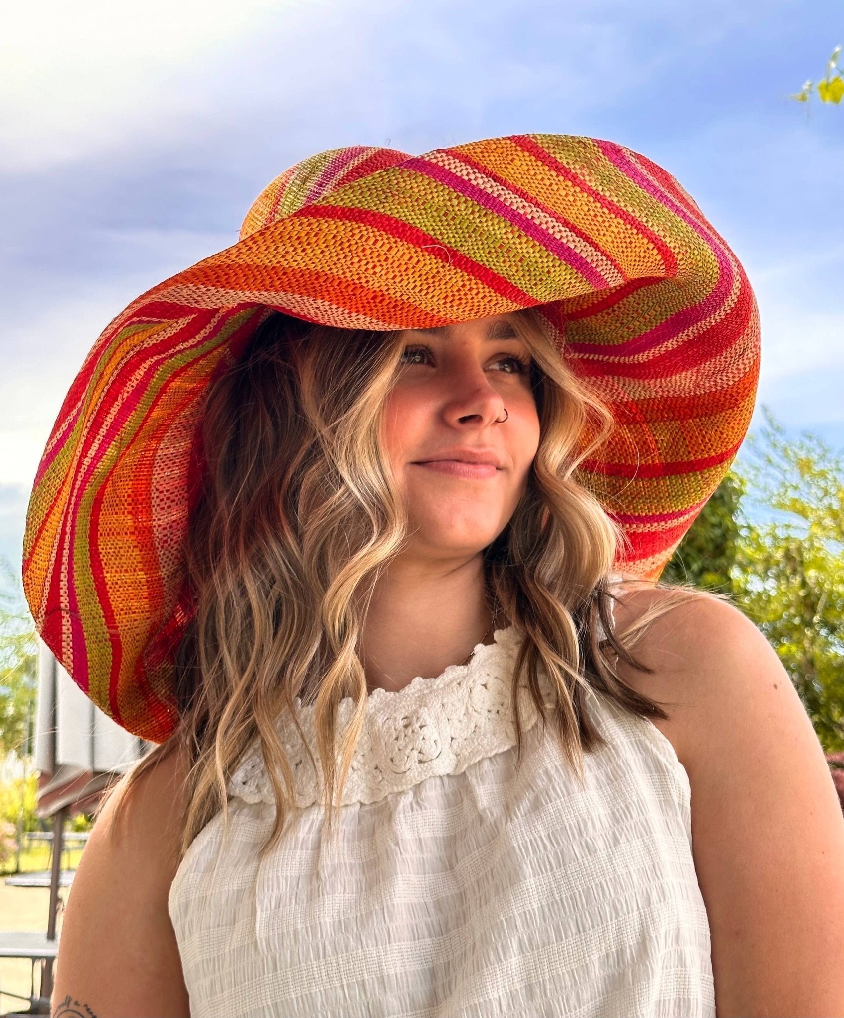 Monica 5" & 7" Wide Brim Stripe Packable Straw Sun Hats La Vie Bien Monica 5" & 7" Wide Brim Stripe Packable Straw Sun Hats