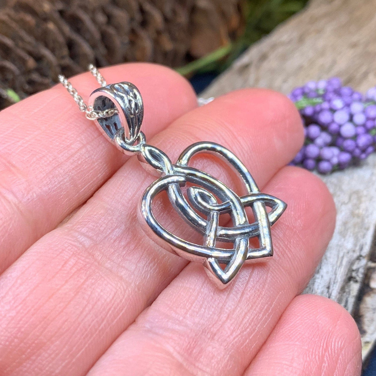 Mother's Knot Celtic Necklace in Sterling Silver Pendant La Vie Bien Mother's Knot Celtic Necklace in Sterling Silver